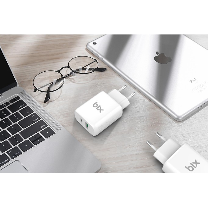 Bix ZH-2U41T Çift Portlu 25W PD Hızlı Şarj Adaptörü Bix ZH-2U41T Çift Portlu 25W PD Hızlı Şarj Adaptörü