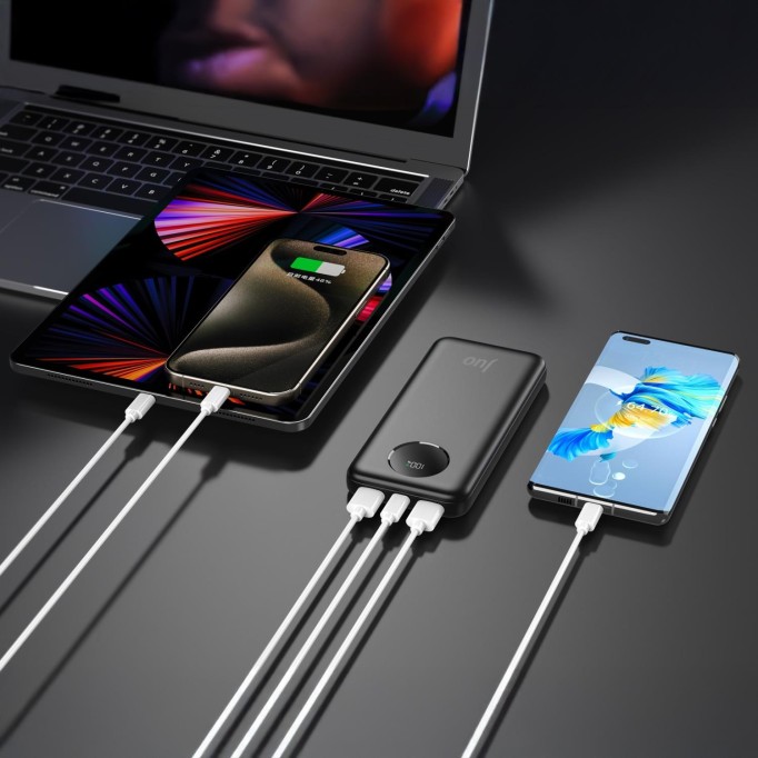 Juo 10000 mAh 22.5W Dijital Led Ekranlı Taşınabilir Hızlı Şarj Cihazı Powerbank Beyaz