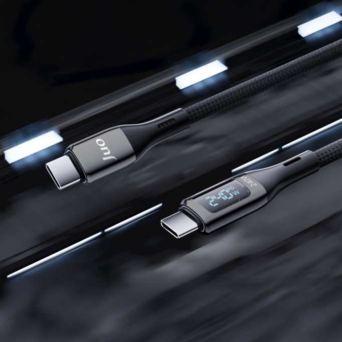 Juo 240W Dijital Led Ekranlı E-Mark Çipli PD 3.1 USB Type-C to Type-C Hızlı Şarj ve Data Kablosu 1 Metre