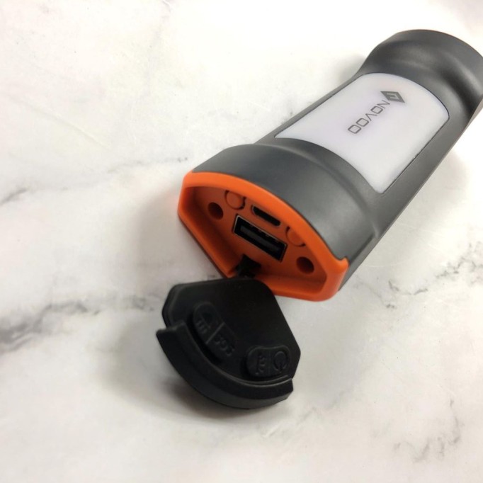 Novoo Mag Flashlight Led El Feneri ve 2500mAh Powerbank Novoo Mag Flashlight Led El Feneri ve 2500mAh Powerbank